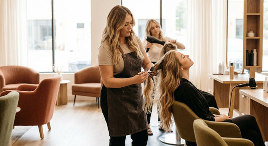 Blond miel : les reflets chauds maîtrisés - decoloration et eclaircissement | Coiffissimo