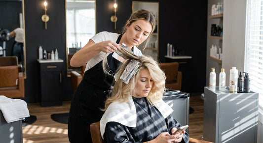 Le rinçage post-décoloration (Guide Pratique) - decoloration et eclaircissement | Coiffissimo