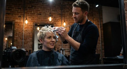 Maîtriser les blonds extrêmes sans casser la fibre - coloration capillaire | Coiffissimo