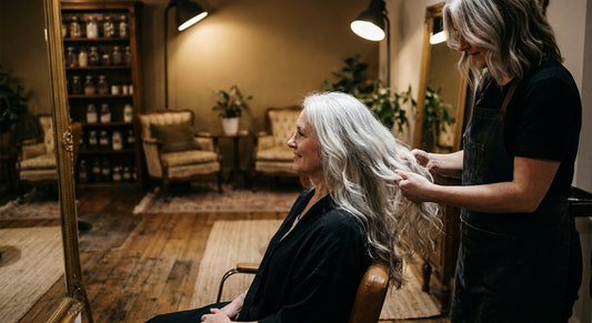 Quel balayage choisir sur cheveux blancs : guide technique salon - decoloration et eclaircissement | Coiffissimo