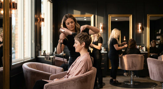Sèche-cheveux ionique : gain de temps - gestion de salon de coiffure | Coiffissimo